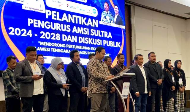 Jurnalisme dan Industri Keuangan di Era Digital Dibahas di Pelantikan AMSI Sultra