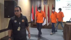 Tiga WNA Tiongkok Ditangkap Imigrasi Kendari karena Langgar Izin Tinggal di Sultra 4 Tiga WNA Tiongkok Ditangkap Imigrasi Kendari karena Langgar Izin Tinggal di Sultra
