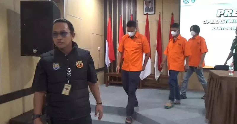 Tiga WNA Tiongkok Ditangkap Imigrasi Kendari karena Langgar Izin Tinggal di Sultra