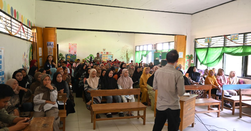 BPR Bahteramas Konsel Sukses Buka 100 Rekening Pelajar di SDN 2 Basala