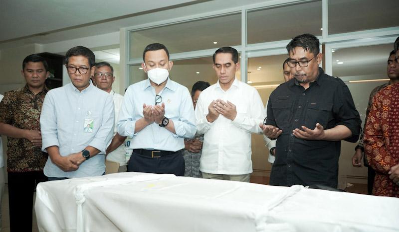 Pekerja Migran Indonesia di Korsel Meninggal akibat Kecelakaan Kerja, Pemerintah Tangani Pemulangan Jenazah dan Berikan Santunan 1 Pekerja Migran Indonesia di Korsel Meninggal akibat Kecelakaan Kerja, Pemerintah Tangani Pemulangan Jenazah dan Berikan Santunan