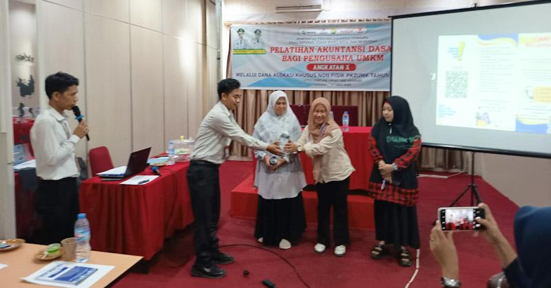 Pemprov Sultra Percayakan BPR Bahteramas Kendari Beri Materi Akuntansi Dasar Bagi UMKM