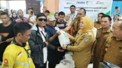 Wali Kota Kendari Salurkan Bantuan Beras untuk 17.676 Keluarga di 11 Kecamatan