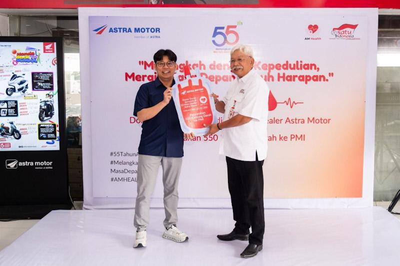 Astra Motor Rayakan HUT ke-55 dengan Donor Darah Serentak di 12 Wilayah 1 Astra Motor Rayakan HUT ke-55 dengan Donor Darah Serentak di 12 Wilayah