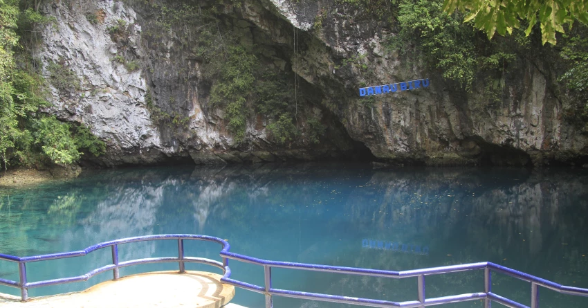 Danau Biru Walasiho: Jejak Sang Putri Mokole di Karst Kolaka Utara