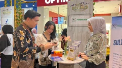 BPR Bahteramas Kendari Beri Literasi Keuangan dan Kenalkan Produk Perbankan di Sultra Maimo 2025 7 BPR Bahteramas Kendari Beri Literasi Keuangan dan Kenalkan Produk Perbankan di Sultra Maimo 2025