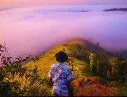 Fenomena “Lautan” Awan di Puncak Ahuawali dan Cerita Sakral tentang Sumur Jin