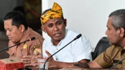 Jalan Rusak ke Terminal Peti Kemas Pelindo IV Kendari Akhirnya Ditangani 13 Jalan Rusak ke Terminal Peti Kemas Pelindo IV Kendari Akhirnya Ditangani