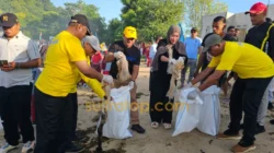 Laut Mubar Harus Bebas Sampah, La Ode Darwin Mulai dari Pulau Maginti 16 Laut Mubar Harus Bebas Sampah, La Ode Darwin Mulai dari Pulau Maginti