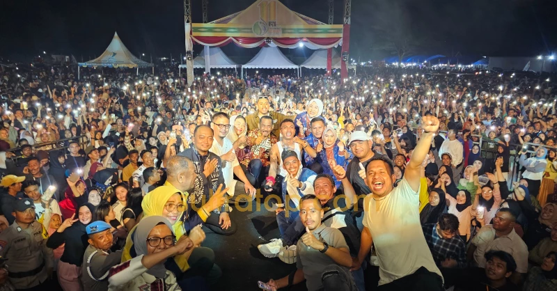 Malam Puncak Harmoni HUT Mubar ke-11, Tiga Artis Ibu Kota Sukses Hibur Ribuan Warga 1 Malam Puncak Harmoni HUT Mubar ke-11, Tiga Artis Ibu Kota Sukses Hibur Ribuan Warga