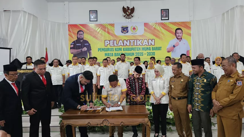 La Ode Darwin Resmi Pimpin KONI Mubar, Siap Cetak Atlet Berprestasi 1 La Ode Darwin Resmi Pimpin KONI Mubar, Siap Cetak Atlet Berprestasi