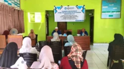 Dosen Pendidikan Fisika FKIP UHO Latih Masyarakat Kelurahan Sawa Olah Limbah Sabut Kelapa 6 Dosen Pendidikan Fisika FKIP UHO Latih Masyarakat Kelurahan Sawa Olah Limbah Sabut Kelapa