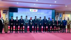 Perkuat Sinergi BUMD, Dirut BPR Bahteramas Kendari Hadiri Pelantikan Perumda Utama Sultra 15 Perkuat Sinergi BUMD, Dirut BPR Bahteramas Kendari Hadiri Pelantikan Perumda Utama Sultra