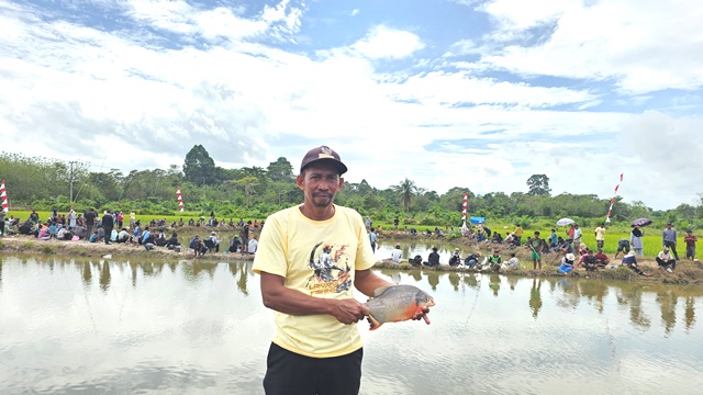 Festival Mancing dan Tangkap Ikan Meriahkan HUT Muna Barat ke-11 di Desa Lakabu