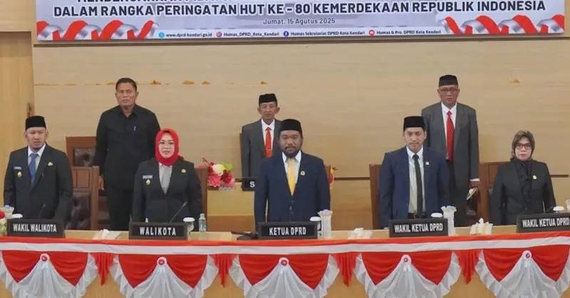 Jelang HUT ke-80 RI, Ketua DPRD Kendari Ajak Masyarakat Renungkan Pesan Bijak Soekarno 1 Jelang HUT ke-80 RI, Ketua DPRD Kendari Ajak Masyarakat Renungkan Pesan Bijak Soekarno