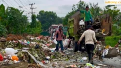 Warga Kendari Waspada, Buang Sampah Sembarangan Bisa Kena Sanksi 6 Bulan Penjara atau Denda Rp500 Ribu 14 Warga Kendari Waspada, Buang Sampah Sembarangan Bisa Kena Sanksi 6 Bulan Penjara atau Denda Rp500 Ribu
