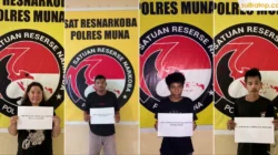 Polisi Tangkap Empat Pengedar Narkoba, Termasuk Satu Perempuan dan Sabu 6,16 Gram 13 Polisi Tangkap Empat Pengedar Narkoba, Termasuk Satu Perempuan dan Sabu 6,16 Gram