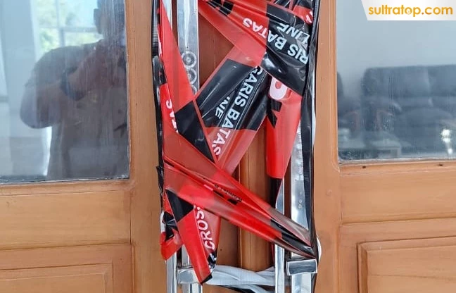 Buntut OTT Bupati Abdul Azis, Kantor PU Kolaka Timur Disegel KPK