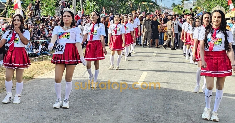 Komunitas Transpuan Meriahkan Gerak Jalan Indah di Muna Barat