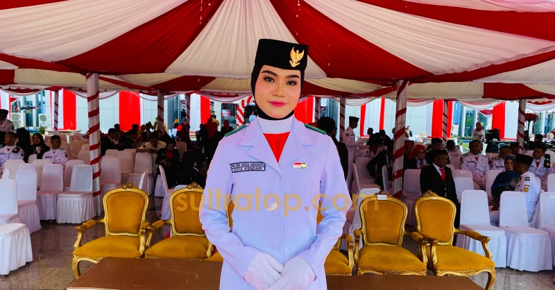 Siswi SMAN 5 Kendari dan SMKN 5 Kolut Jadi Pembawa Baki Paskibraka Tingkat Provinsi 3 Siswi SMAN 5 Kendari dan SMKN 5 Kolut Jadi Pembawa Baki Paskibraka Tingkat Provinsi