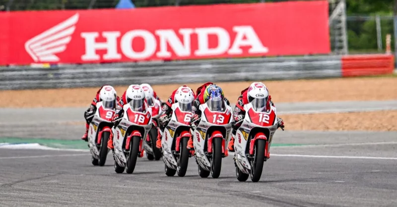 Generasi Baru Pebalap Binaan AHM Melesat Kencang Raih Podium di Thailand Talent Cup