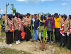 Bersama Kolabolator ASR Sultra, KCD Pendidikan dan Kebudayaan Gelar Bakti Sosial di Pantai Pajala