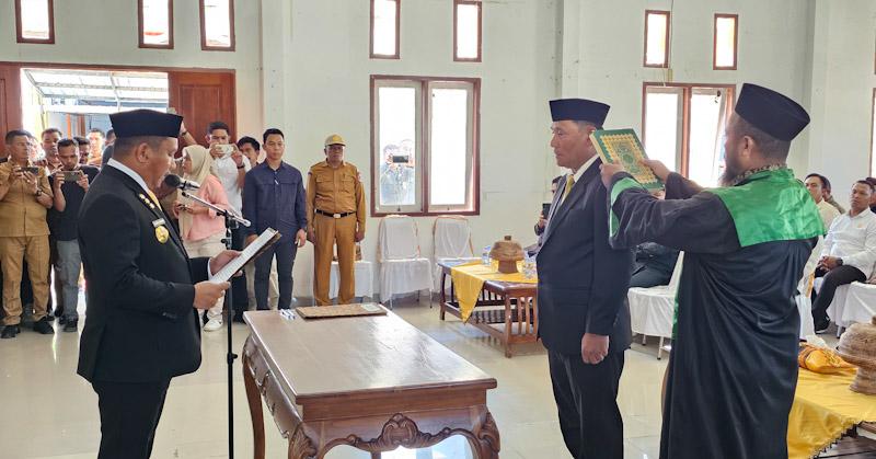 Bupati Mubar Resmi Lantik Ibrahim Rasimu Sebagai Pj Sekda 1 Bupati Mubar Resmi Lantik Ibrahim Rasimu Sebagai Pj Sekda