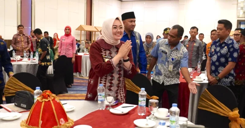 Pemkot Kendari Siap Gulirkan Dana Rp100 Juta per RT Mulai 2026, Lurah Diminta Transparan 1 Pemkot Kendari Siap Gulirkan Dana Rp100 Juta per RT Mulai 2026, Lurah Diminta Transparan