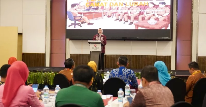 Pemkot Kendari Siap Gulirkan Dana Rp100 Juta per RT Mulai 2026, Lurah Diminta Transparan 3 Pemkot Kendari Siap Gulirkan Dana Rp100 Juta per RT Mulai 2026, Lurah Diminta Transparan