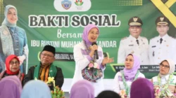 Rustini Muhaimin Gelar Baksos di Buton: Perempuan, Lansia, dan Disabilitas Jadi Prioritas 14 Rustini Muhaimin Gelar Baksos di Buton: Perempuan, Lansia, dan Disabilitas Jadi Prioritas
