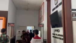 Kejari Konawe Geledah Kantor KPU Konut, Usut Dugaan Korupsi Dana Hibah Pilkada 2024 8 Kejari Konawe Geledah Kantor KPU Konut, Usut Dugaan Korupsi Dana Hibah Pilkada 2024