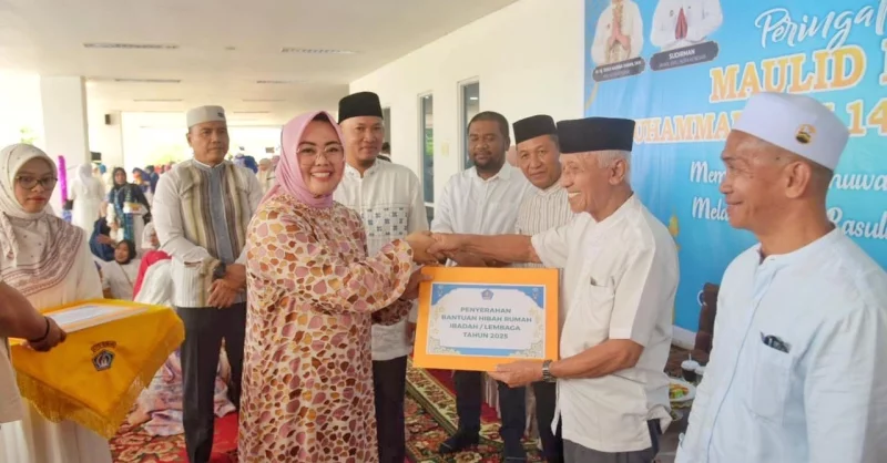 Pemkot Kendari Peringati Maulid Nabi, Ajak ASN Teladani Sifat Rasulullah 1 Pemkot Kendari Peringati Maulid Nabi, Ajak ASN Teladani Sifat Rasulullah