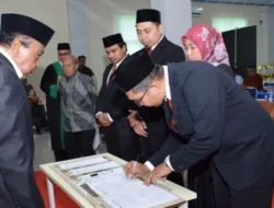 Erwin Azizi Jayadipraja Diangkat Menjadi Wakil Rektor I UMW Kendari