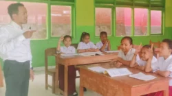 Kisah Guru di Pulau Batu Atas Lulus Sertifikasi karena Jaringan Telkomsel 5 Kisah Guru di Pulau Batu Atas Lulus Sertifikasi karena Jaringan Telkomsel