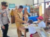 Bupati Mubar Pantau Penyaluran MBG di Tiworo Tengah, Siswa Terlihat Senang