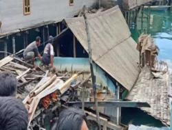 Angin Kencang dan Hujan Deras Robohkan Rumah Warga di Muna Barat