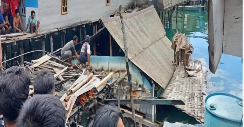 Angin Kencang dan Hujan Deras Robohkan Rumah Warga di Muna Barat