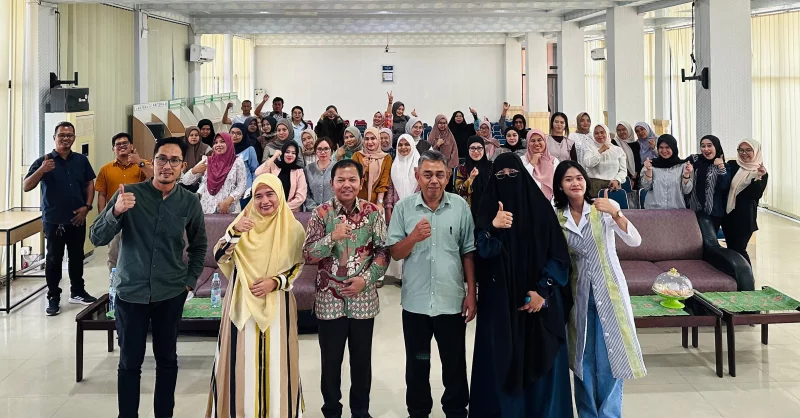 Prodi Magister Kesmas UMW Kendari Gelar Kuliah Pakar: Bahas Transformasi Digital dan AI di Sektor Kesehatan