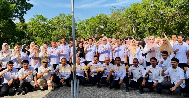 Wagub Hugua Pimpin Apel Acak di Dinsos, Apresiasi Kedisiplinan ASN Capai 85 Persen 1 Wagub Hugua Pimpin Apel Acak di Dinsos, Apresiasi Kedisiplinan ASN Capai 85 Persen