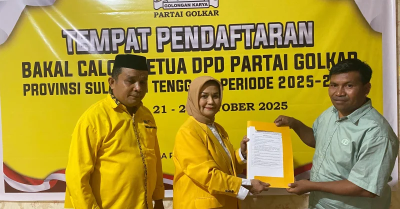 Pendaftaran Calon Ketua Golkar Sultra Dibuka, La Ode Darwin Jadi yang Pertama Ambil Formulir 1 Pendaftaran Calon Ketua Golkar Sultra Dibuka, La Ode Darwin Jadi yang Pertama Ambil Formulir
