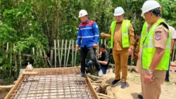 Jalan Lakalamba–Lawada Jaya Sedot Rp5,7 Miliar, La Ode Darwin Minta Kualitas Tak Asal Jadi 11 Jalan Lakalamba–Lawada Jaya Sedot Rp5,7 Miliar, La Ode Darwin Minta Kualitas Tak Asal Jadi