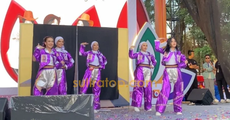 Kreativitas Pegawai Bank hingga Pegadaian Unjuk Gigi di IJK Dance Competition Kendari 1 Kreativitas Pegawai Bank hingga Pegadaian Unjuk Gigi di IJK Dance Competition Kendari