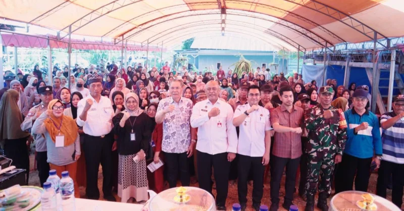 Program Makan Bergizi Gratis Didorong di Kolaka, DPR dan BGN Ajak Masyarakat Peduli Gizi Sehat 1 Program Makan Bergizi Gratis Didorong di Kolaka, DPR dan BGN Ajak Masyarakat Peduli Gizi Sehat