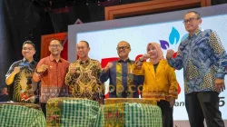 OJK Tutup Bulan Inklusi Keuangan di Kendari, Dorong Sinergi Keuangan hingga ke Wilayah 3T 16 OJK Tutup Bulan Inklusi Keuangan di Kendari, Dorong Sinergi Keuangan hingga ke Wilayah 3T