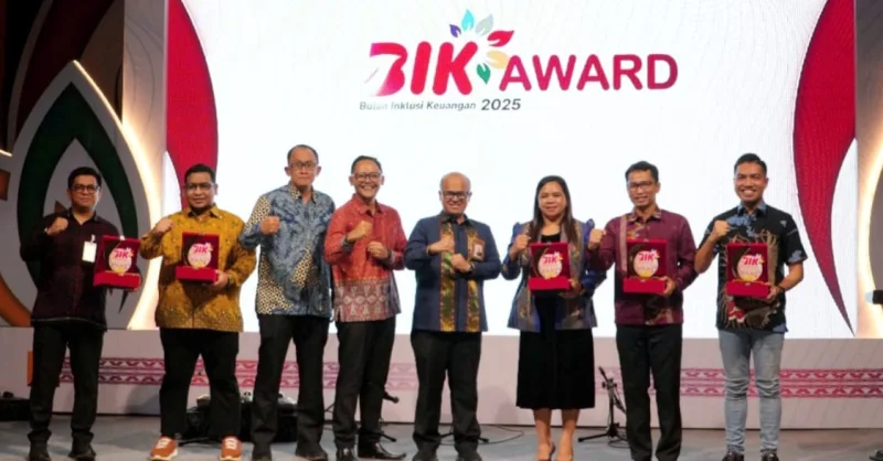 Jadi Penggerak Inklusi Keuangan Termasif, BPR Bahteramas Bombana Diganjar Penghargaan Bergengsi di BIK 2025 3 Jadi Penggerak Inklusi Keuangan Termasif, BPR Bahteramas Bombana Diganjar Penghargaan Bergengsi di BIK 2025