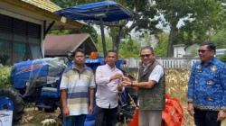 Jaelani Akan Maksimalkan Program Kampung Nelayan Merah Putih Usai Bagikan Alsintan di Muna 21 Jaelani Akan Maksimalkan Program Kampung Nelayan Merah Putih Usai Bagikan Alsintan di Muna