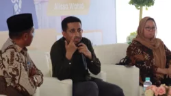 Habib Ja’far dan Alissa Wahid Ingatkan Bahaya Pernikahan Anak di Hadapan 1.500 Siswa Madrasah Kendari 14 Habib Ja’far dan Alissa Wahid Ingatkan Bahaya Pernikahan Anak di Hadapan 1.500 Siswa Madrasah Kendari