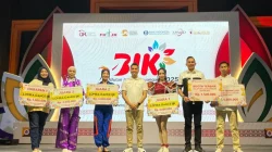 BPR Bahteramas Sultra Raih Stand Terbaik dan Sabet Dua Gelar Juara di BIK 2025 3 BPR Bahteramas Sultra Raih Stand Terbaik dan Sabet Dua Gelar Juara di BIK 2025