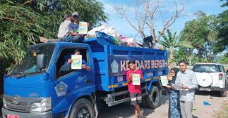 Tim PKM Universitas Mandala Waluya Kendari Edukasi Warga Wundumbatu soal Pengelolaan Sampah Berbasis TPS5R