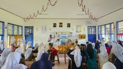 Aksi Bergizi Dinkes Muna Barat Sambangi SMP Negeri 1 Wadaga, Cegah Anemia dan Stunting